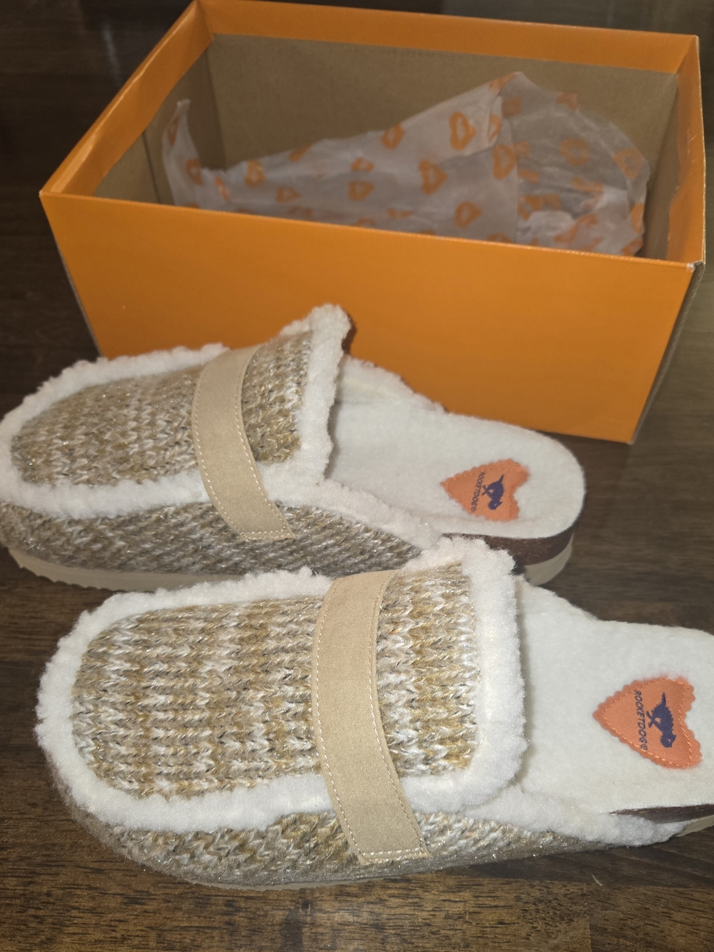 Rocket Dog Women's 10 M Tan Knit Shearling-Lined Slip-On , Faux Fur. New